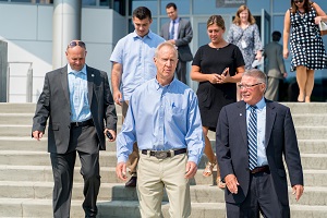 Gov. Rauner and Dr. Ender tour Health and Recreation Center