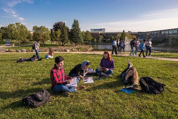 Harper students outside on campus