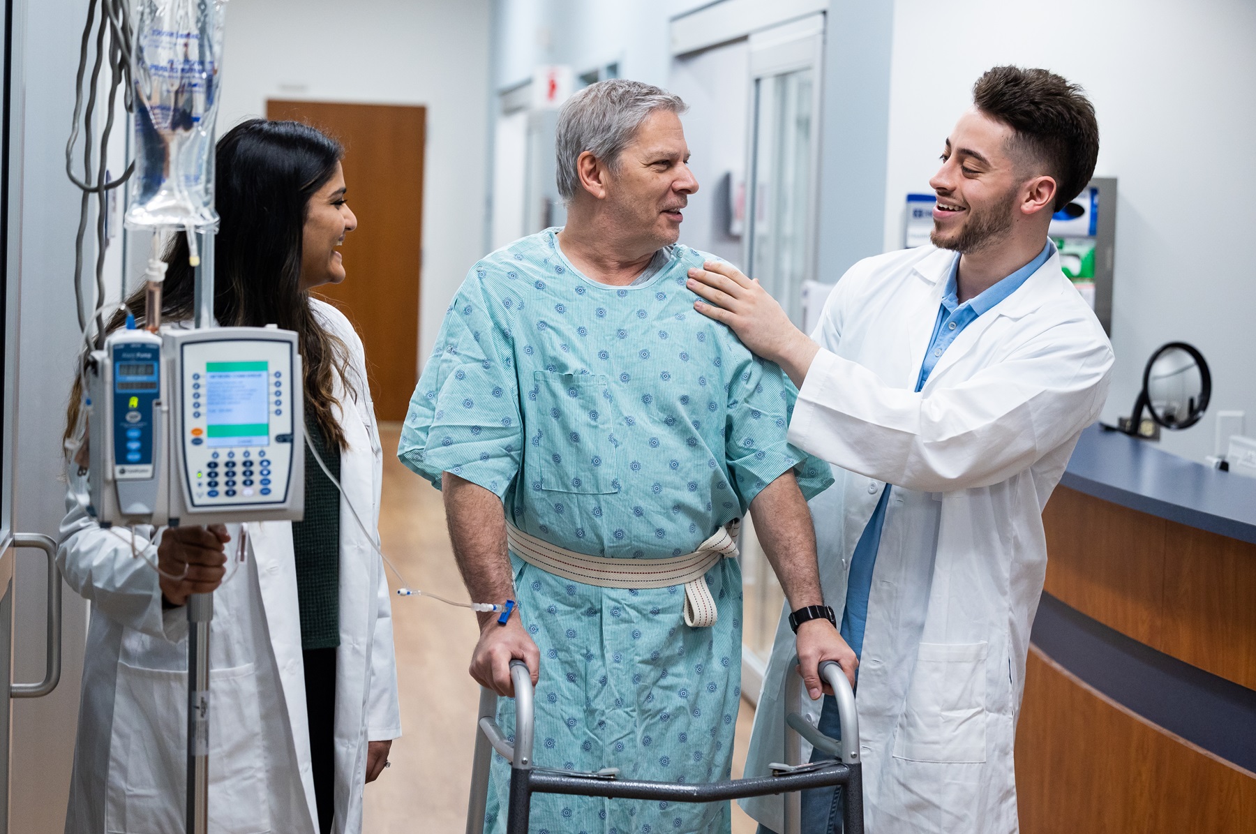 Students and patient interact at Center for Interprofessional Simulation and Innovation