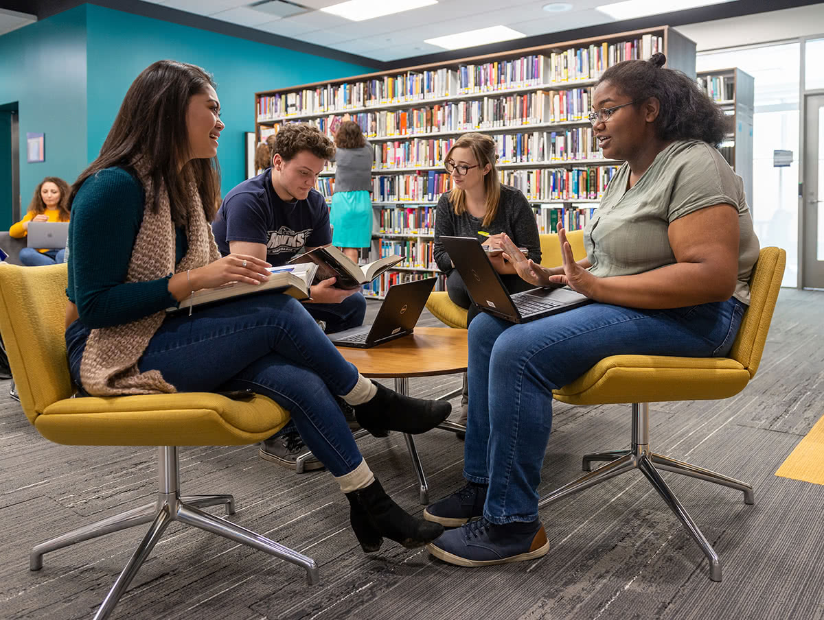 Harper students at the library