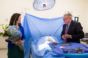 Joni Hamilton and Harper President Ken Ender in the surgical technology suite