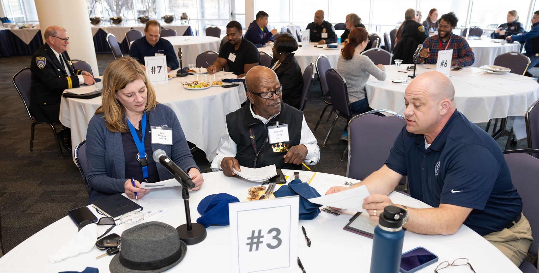 Participants discuss during the Ten Shared Principles Diaglogue