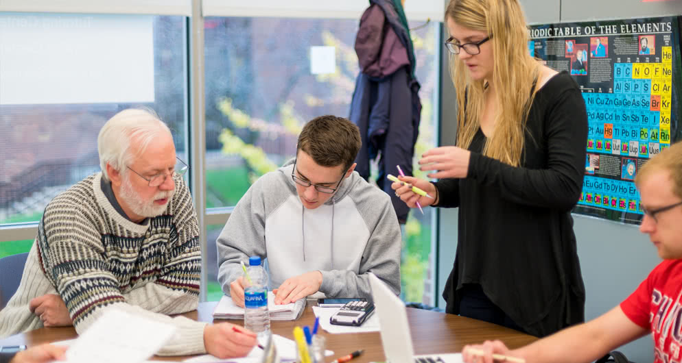 Student receiving tutoring support