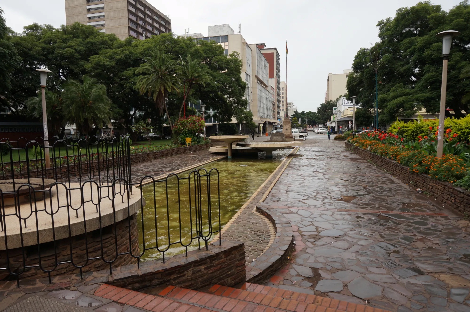 Walkway in Africa Unity Square