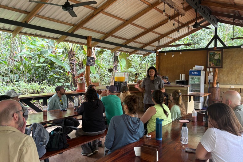 students enjoy an outdoor lesson in Costa Rica