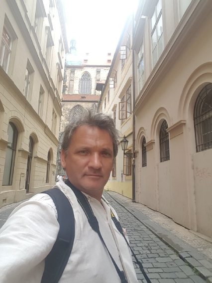 Harper College Geography Department adjunct professor Arkadiusz Stachnik