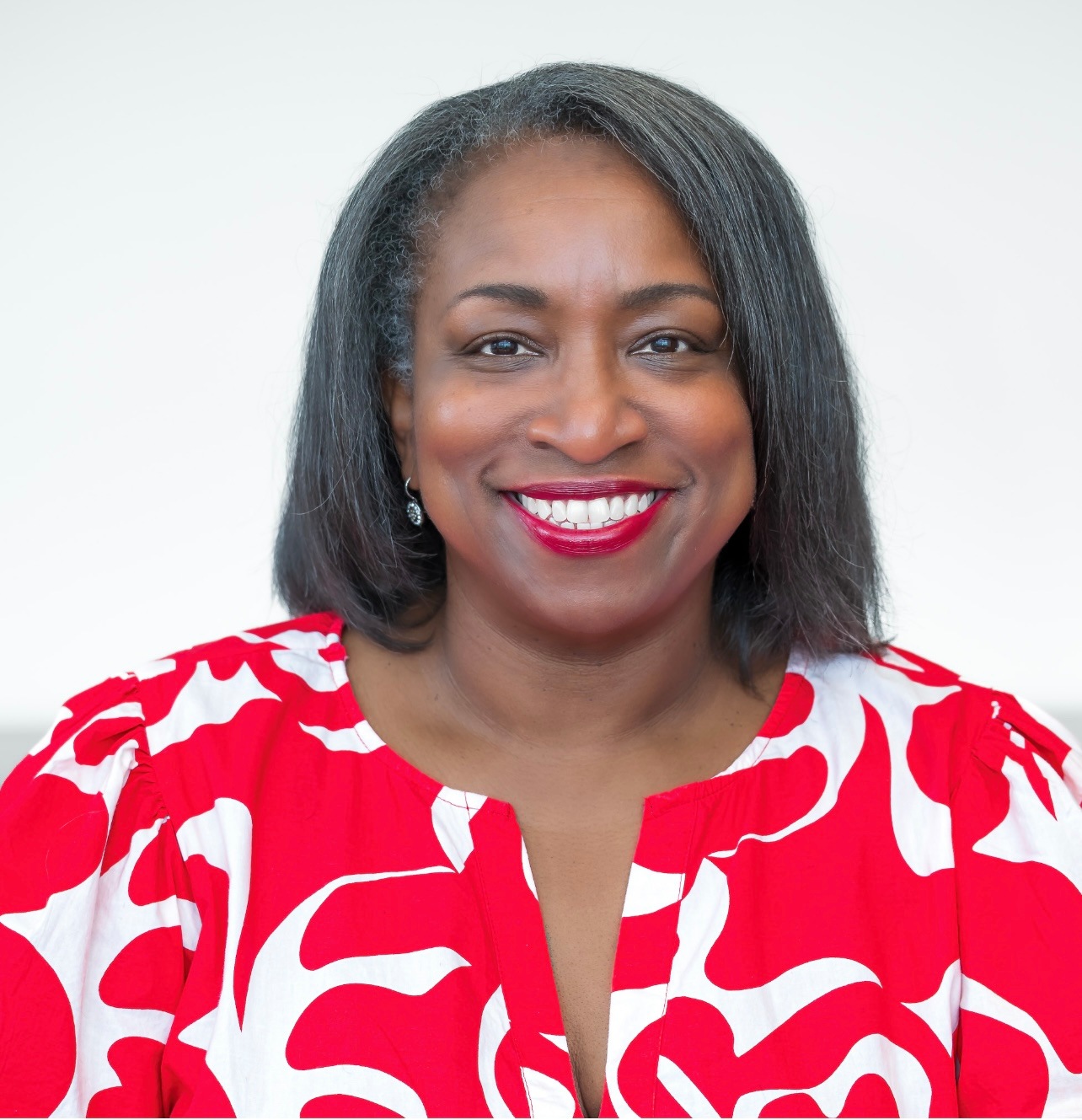 Dr. Michele Smith headshot