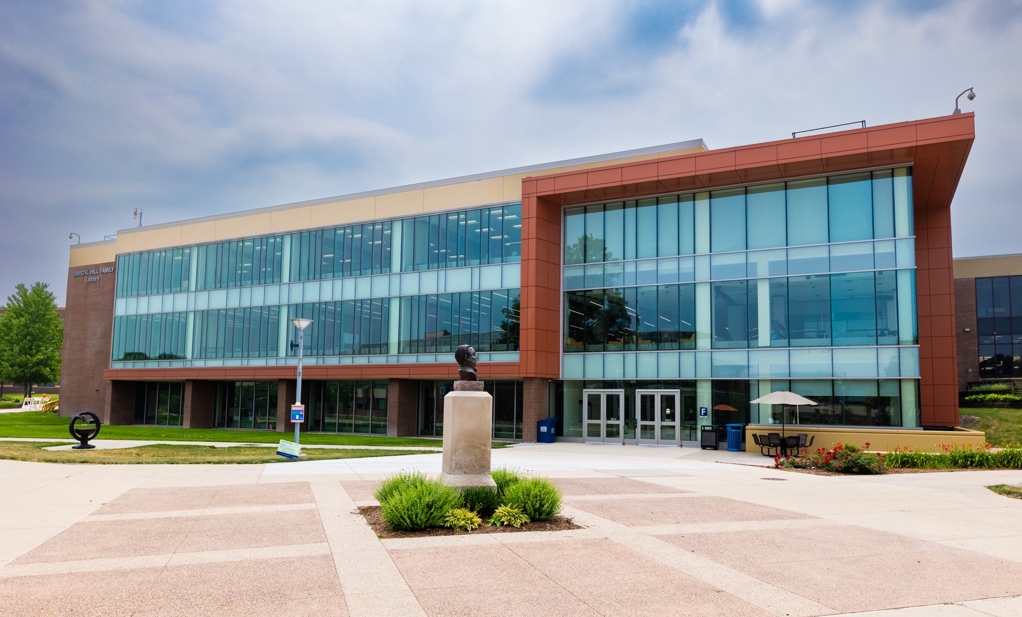photo of the front of Harper College Library