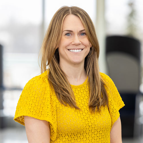 Elizabeth Dunn smiling for the camera